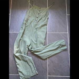 Old Navy Capri length Romper